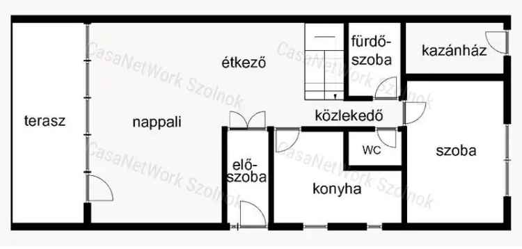 Felújított Ikerházfél Szolnok Kocsoroson 4 Szoba Garázzsal