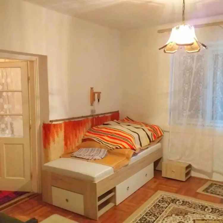 Szarvasi családi ház eladó 800 nm-es telken