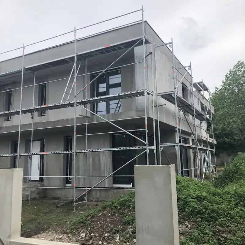 Biatorbágyon 173nm-es modern ikerházfél eladó 4 szobával garázzsal