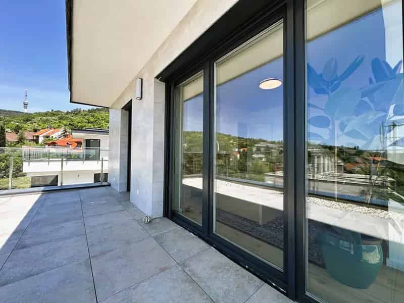 Exkluzív Penthouse Lakás Pécs Mecsekoldalán