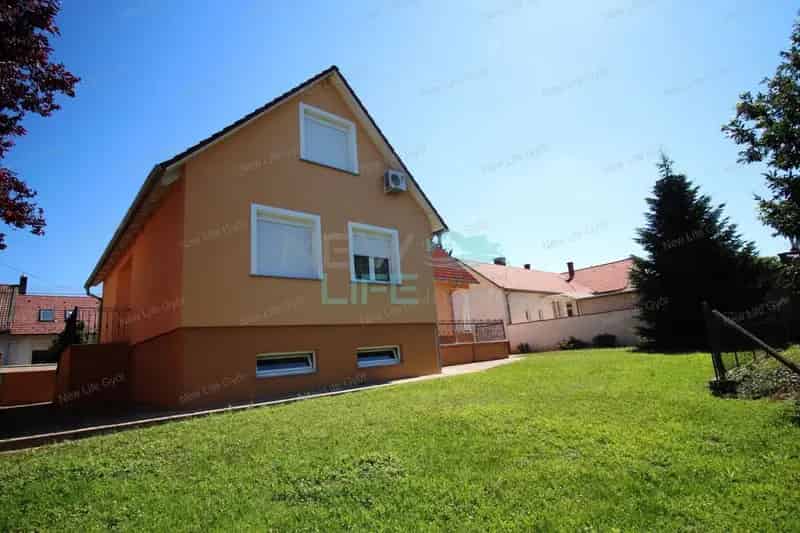 Győr-Szabadhegy 5 szobás családi ház eladó