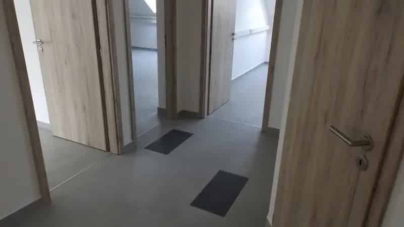 Szeged Felsőváros: Felújított Irodaház eladó - Befektetésnek vagy Vállalkozásnak