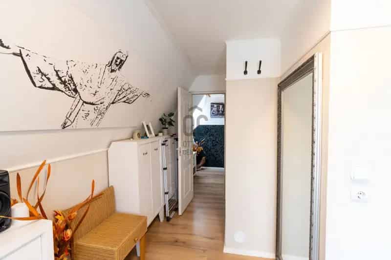 80m2-es 3 szobás családi ház Székesfehérváron - garázs, kert, extra felszereltség