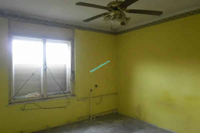 Arló 150 m2-es felújítandó családi ház eladó