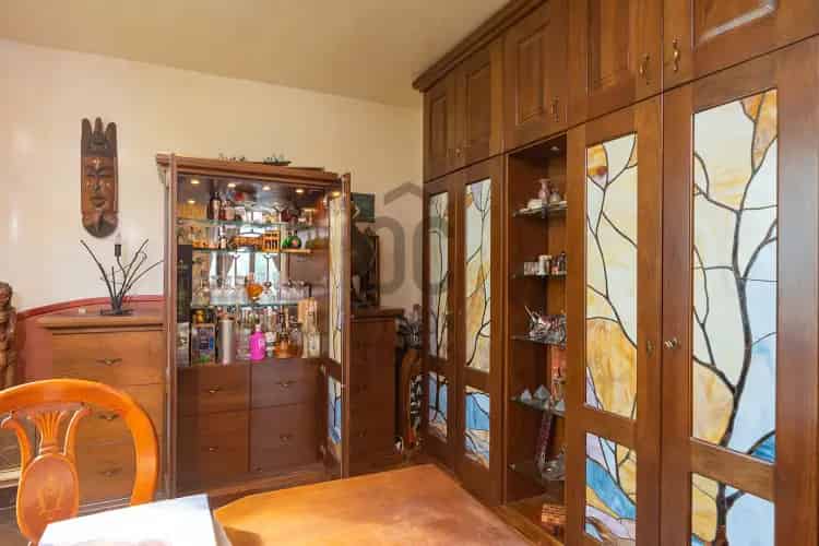 Budapest XVI kerületi eladó családi ház wellness-szel