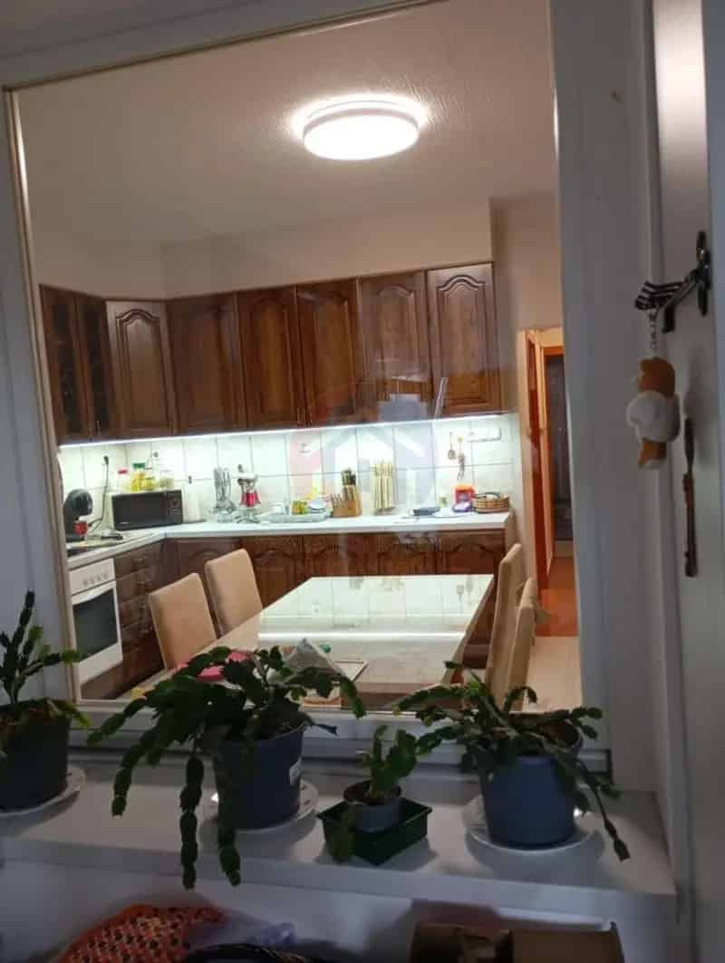Csepreg családi ház eladó 200m2 4 szoba dupla garázs nagy telek