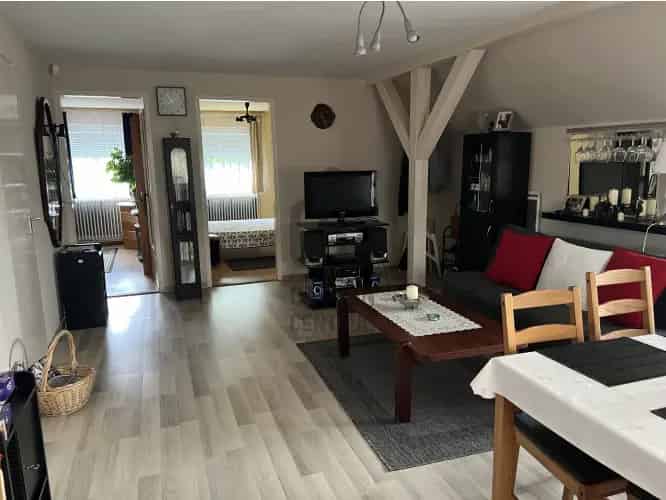 Pilisi eladó lakás 60m2 2 szoba csendes kert