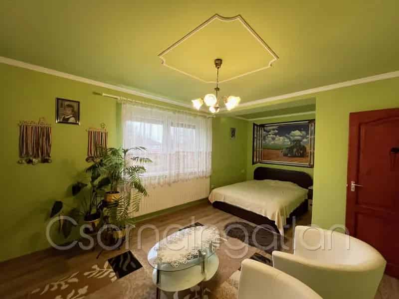 Csornán eladó 140 m2-es családi ház 781 m2-es telken