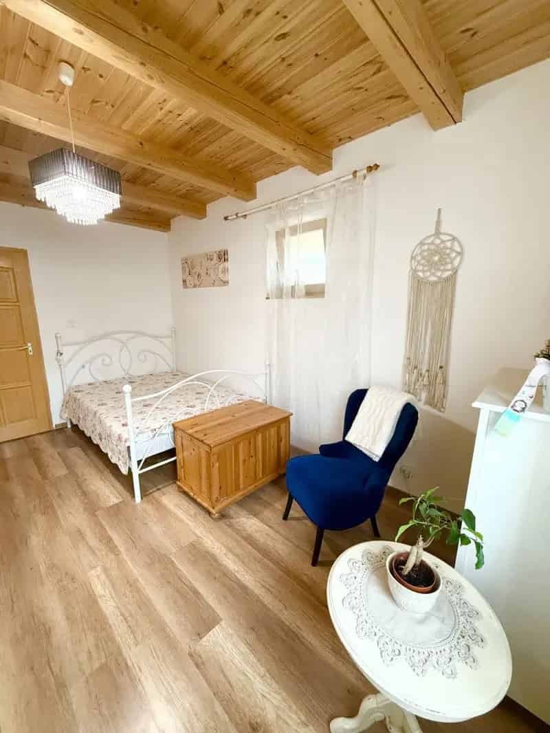 Monoszló Önálló családi ház 3 apartmannal eladó
