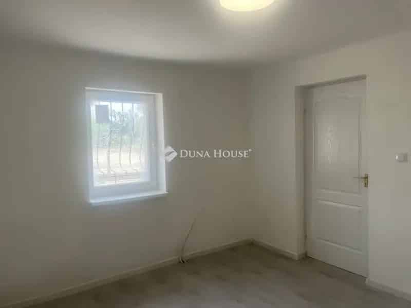 80m2 25m2-es Felújított Családi Ház Eladó Nagy Garázzsal