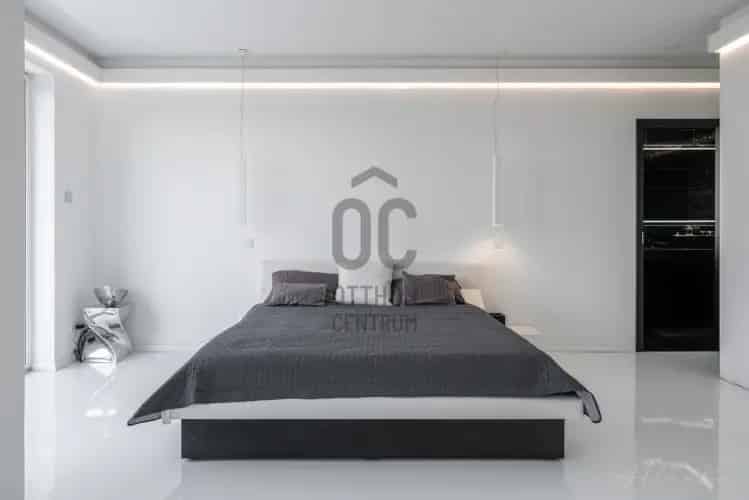 Diósdi Luxus Családi Ház Eladó - 240m2 Infinity Medencével