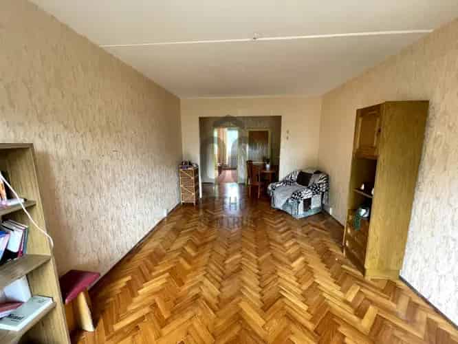 Veszprémi eladó panel lakás Jutasi úton 64 nm 3 szoba erkély
