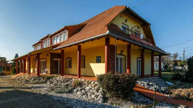 Balatoni Családi Ház Panzióként is Alkalmas Strand Közelben