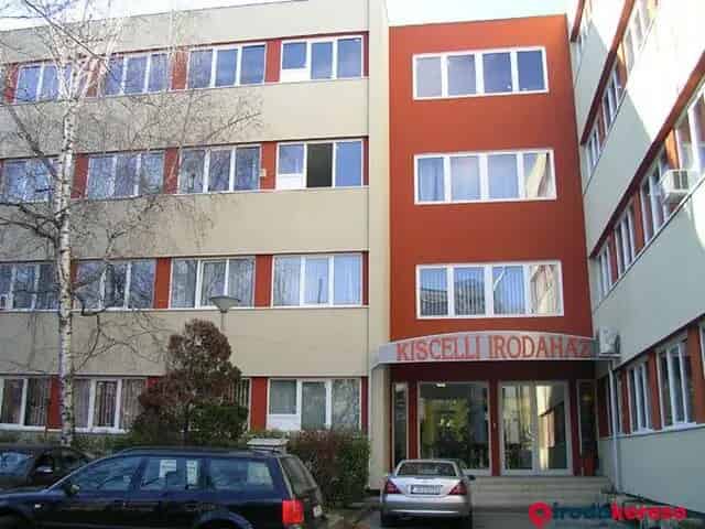 Kiscelli Irodaház - Budai zöldövezetben