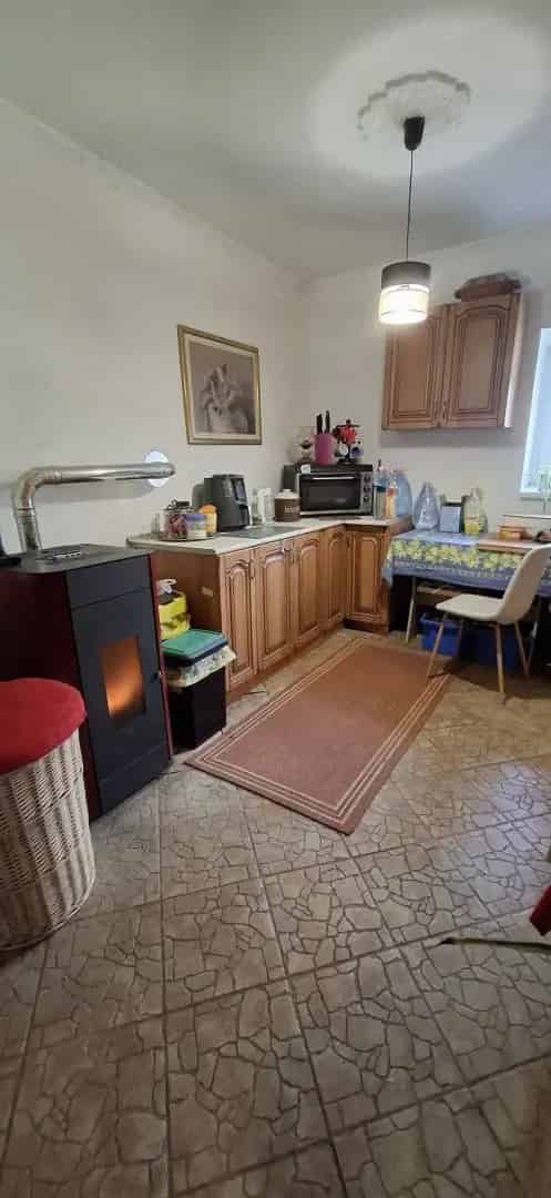 Balatonközeli felújított vályogház 70m2 842m2 telekkel