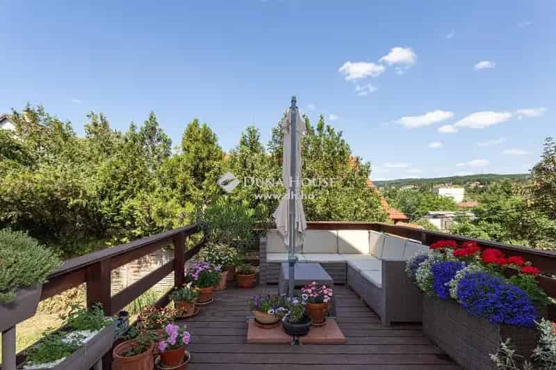 Budakeszi ikerház fél - 145 nm 4 1 szoba felujitva