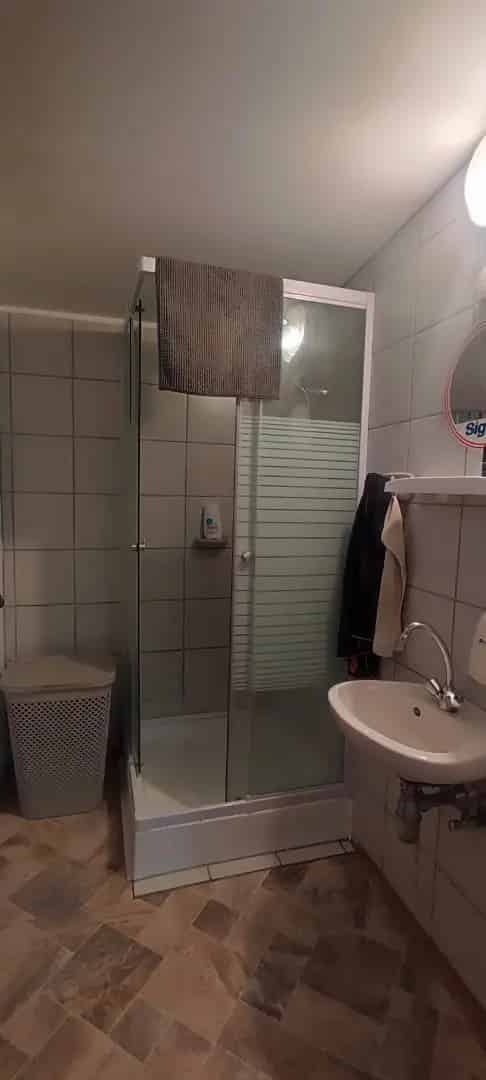 1025 m2-es kert 25 m2-es házzal eladó