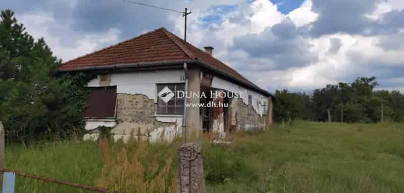 Nyírturai telek eladó bontandó házzal 1463 nm