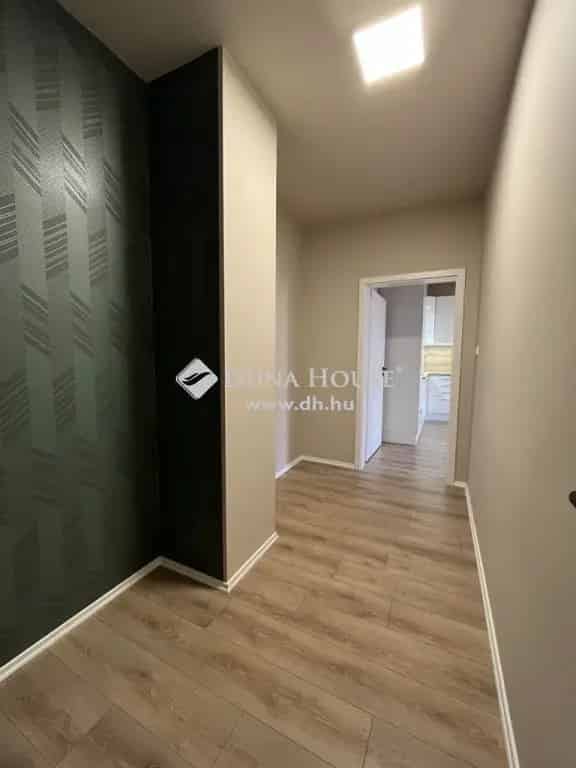 Pécs Belváros 69m2 3 szobás felújított földszinti lakás eladó