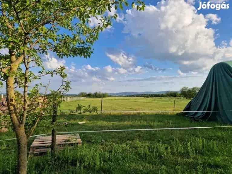 Egerág 172 nm-es 5 szobás ház eladó 66 222 nm-es telken istállóval