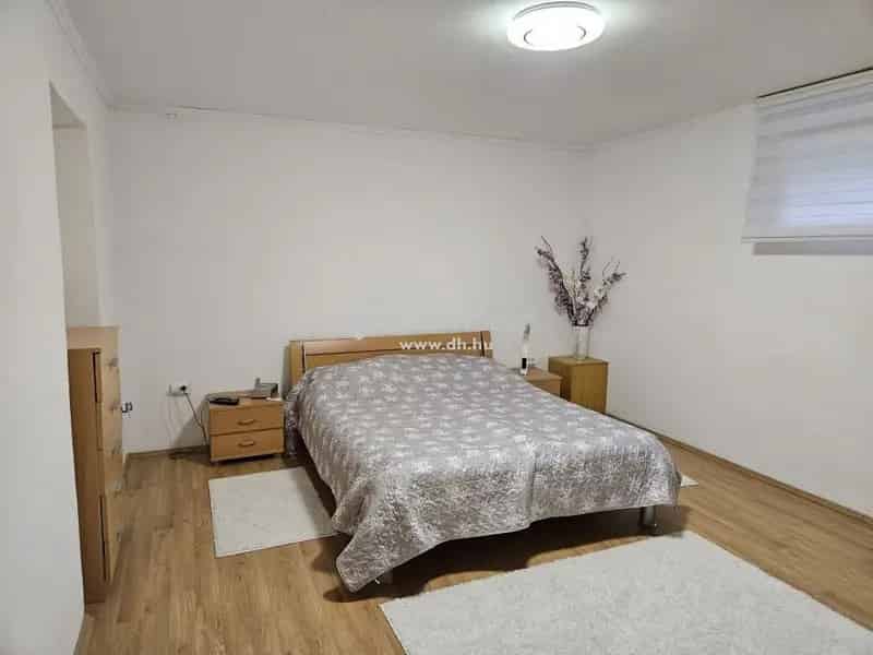 Szentendre családi ház eladó panorámás kilátással
