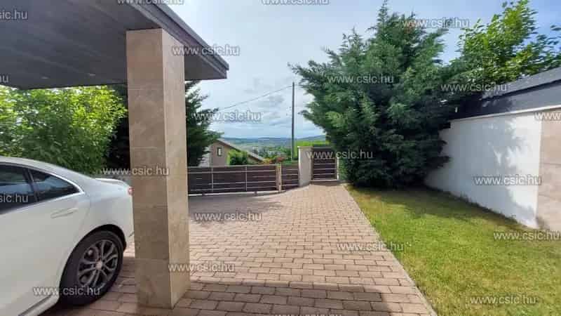 Üröm Rókahegy Panorámás Ikerházfél 4 Hálószobával