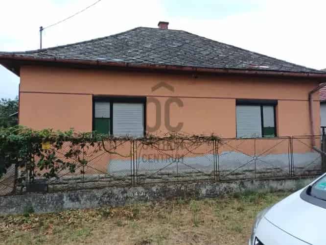 Eladó családi ház Sárándon - 60nm - 2 szoba