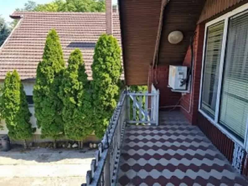 Kiskunhalas 4 szobás 2 generációs családi ház eladó