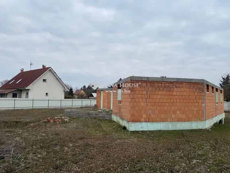 Kecskemét Úrihegyi családi ház eladó 3005 nm-es telken