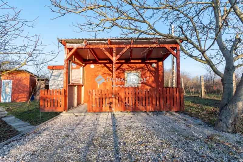 Feketehegyi hétvégi ház eladó 582m2 telken