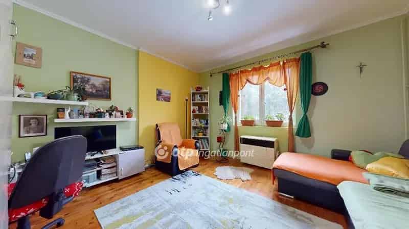 80 m2-es családi ház Perecesen felújítva