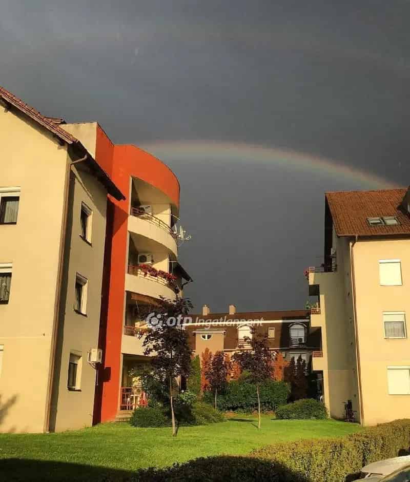 95nm-es belső kétszintes lakás hatalmas terasszal Szigetszentmiklóson
