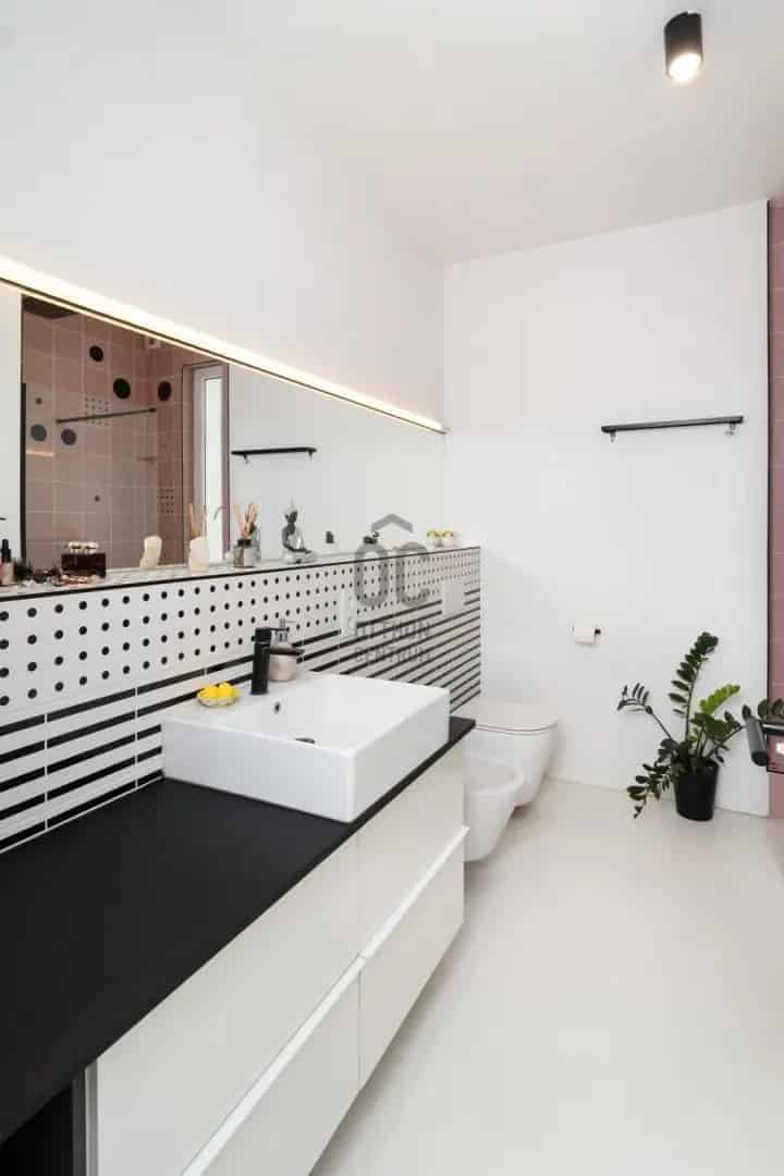 90 m2-es felújított lakás 2 erkélyy Budapest belvárosában