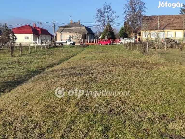 Pásztói eladó 841 nm-es telek - Pásztó, Telek, föld - Jófogás Ingatlan