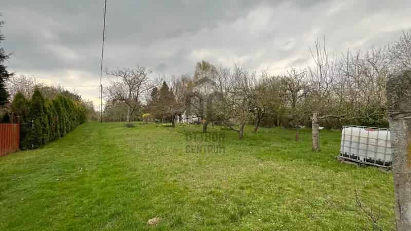 Szombathelyi eladó telek kerttel 721m2