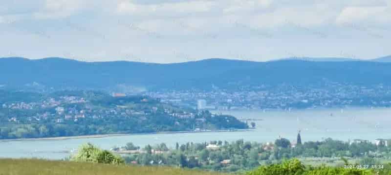 Kőröshegyi panorámás telek eladó Balaton közelében
