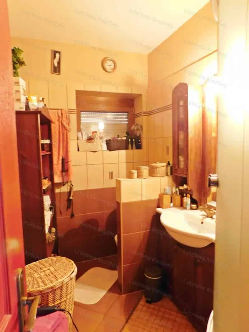 Vonyarcvashegyi panorámás családi ház eladó