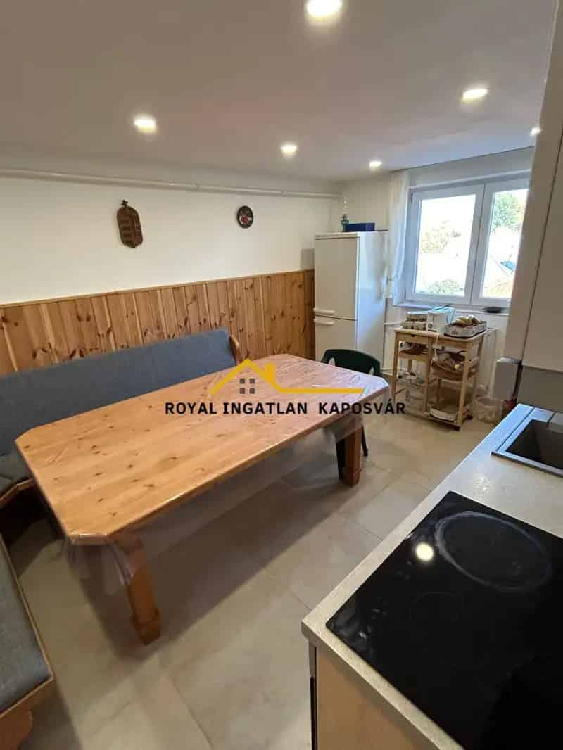 Fonyódi Balatoni Ingatlan Befektetésnek Apartmanokkal es Üzlethelyiséggel