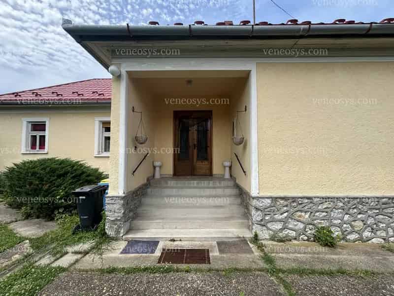 Parasznyán 100 nm-es családi ház eladó - 1100 nm telek - CSOK igényelhető