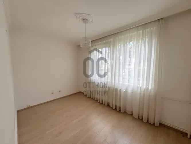 Budapest XVIII kerületi eladó 89m2-es 3 szobás panel