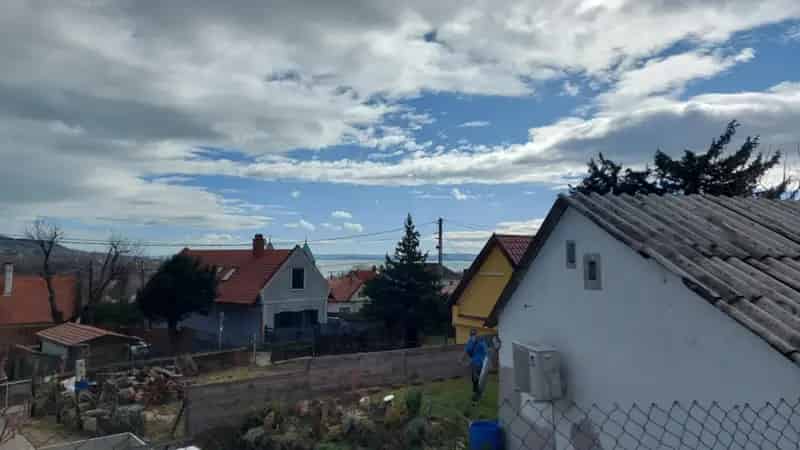 Badacsonytomaj Ikerház Féle Elado Felujitasra Szorulo