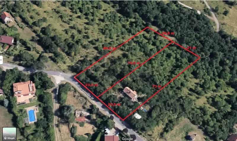 Szentendrei eladó telek erdei panorámával 3301 m2