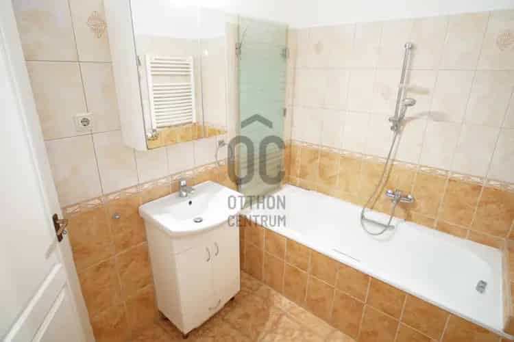 Vecsési családi ház eladó - 86 m2 - 3 hálószoba - kert - garázs