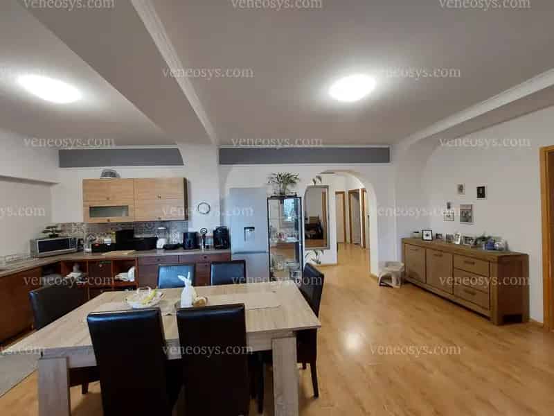 Tokod 216 m2 családi ház eladó 3 szoba apartman üzlethelyiség