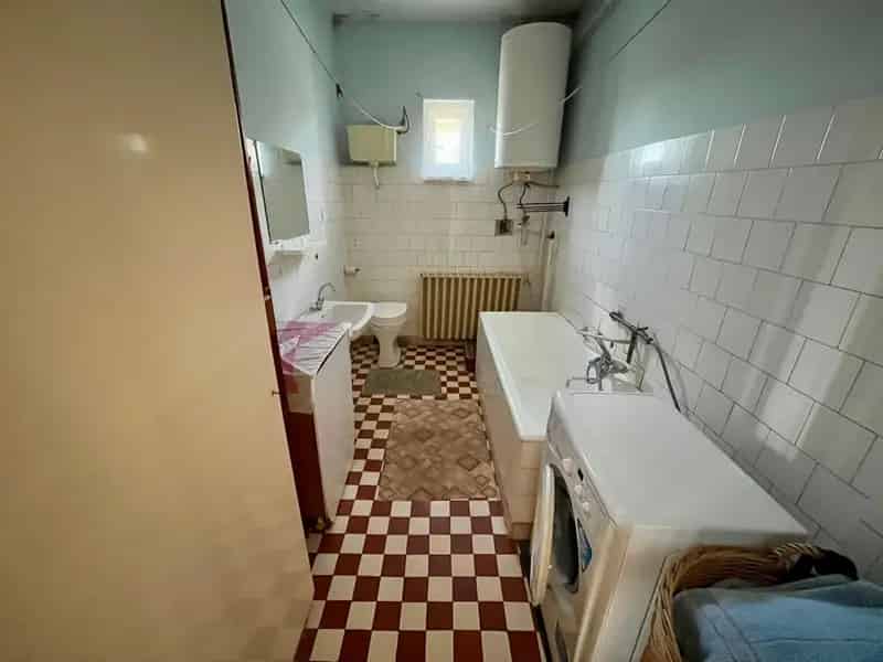 181 m2-es családi ház Móron nagy telekkel - CSOK Plusz alkalmas