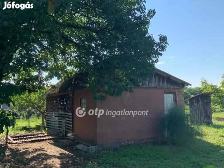 Eladó Telek Sóstóhegyen 3930 nm 3 Beépíthetőséggel