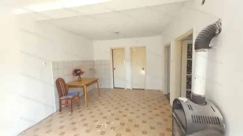 Tószegi 102 nm-es 5 szobás családi ház eladó