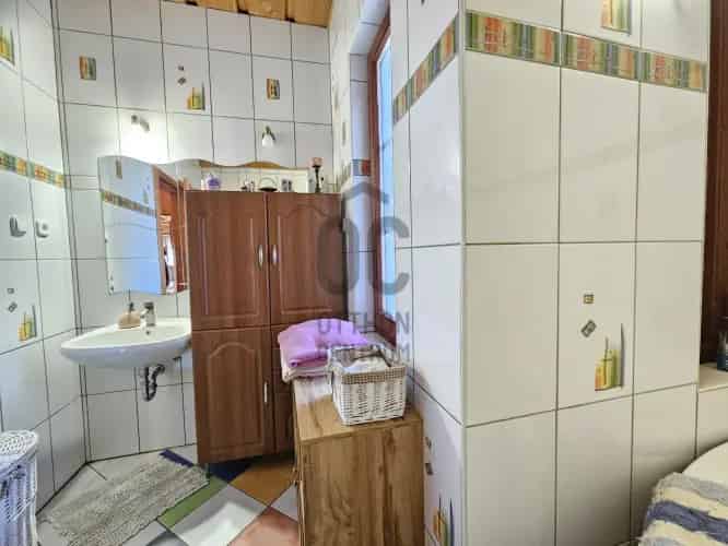 Náraii családi ház eladó 4 szoba 2 fürdő terasszal