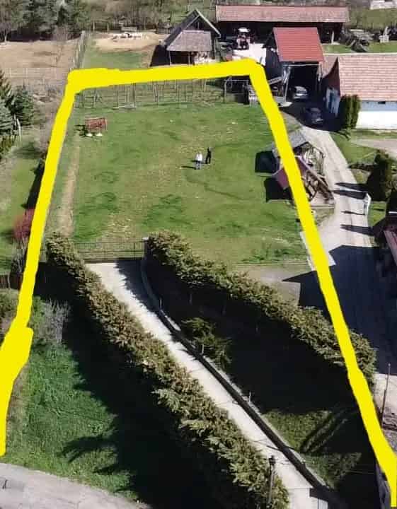 889 nm-es Telek Berkenye csendes nyugati részén