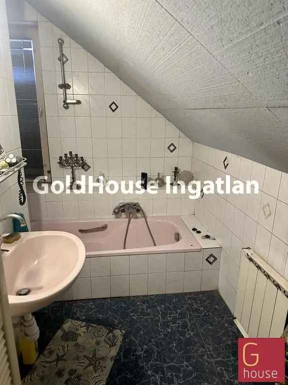 Aranyhegyi családi ház eladó 200 nm 1288 nm telekkel
